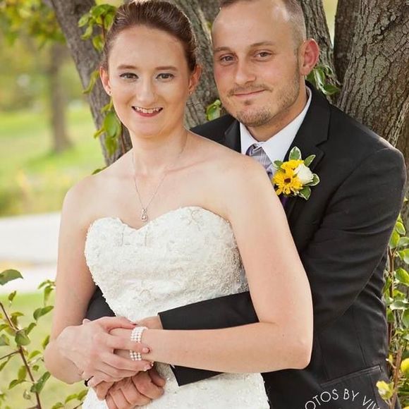 Meet your Posher, Courtney - Picture 1 of 1